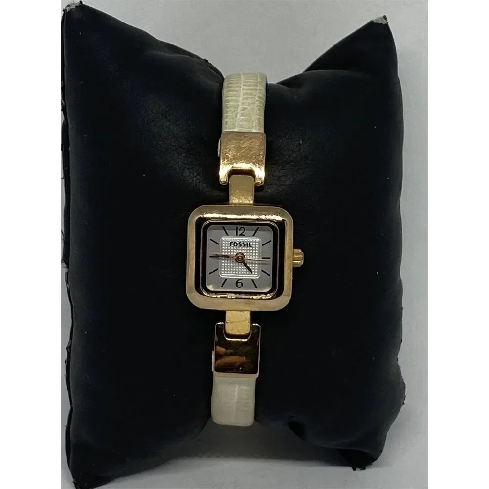 Fossil ES2780 Womens White Leather Analog Silver Dial Quartz Genuine Watch MP795